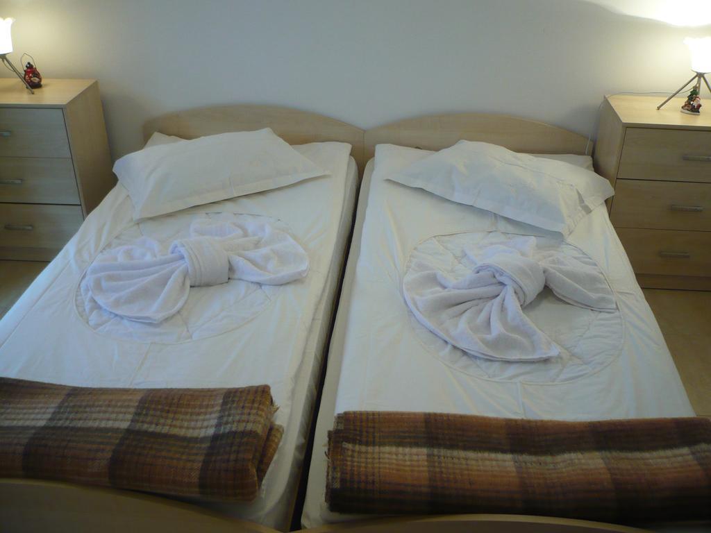 Apartment Snezhanka パンポロボ 部屋 写真
